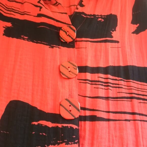 Ali Miles women's size M red and black artsy blouse - Picture 13 of 16